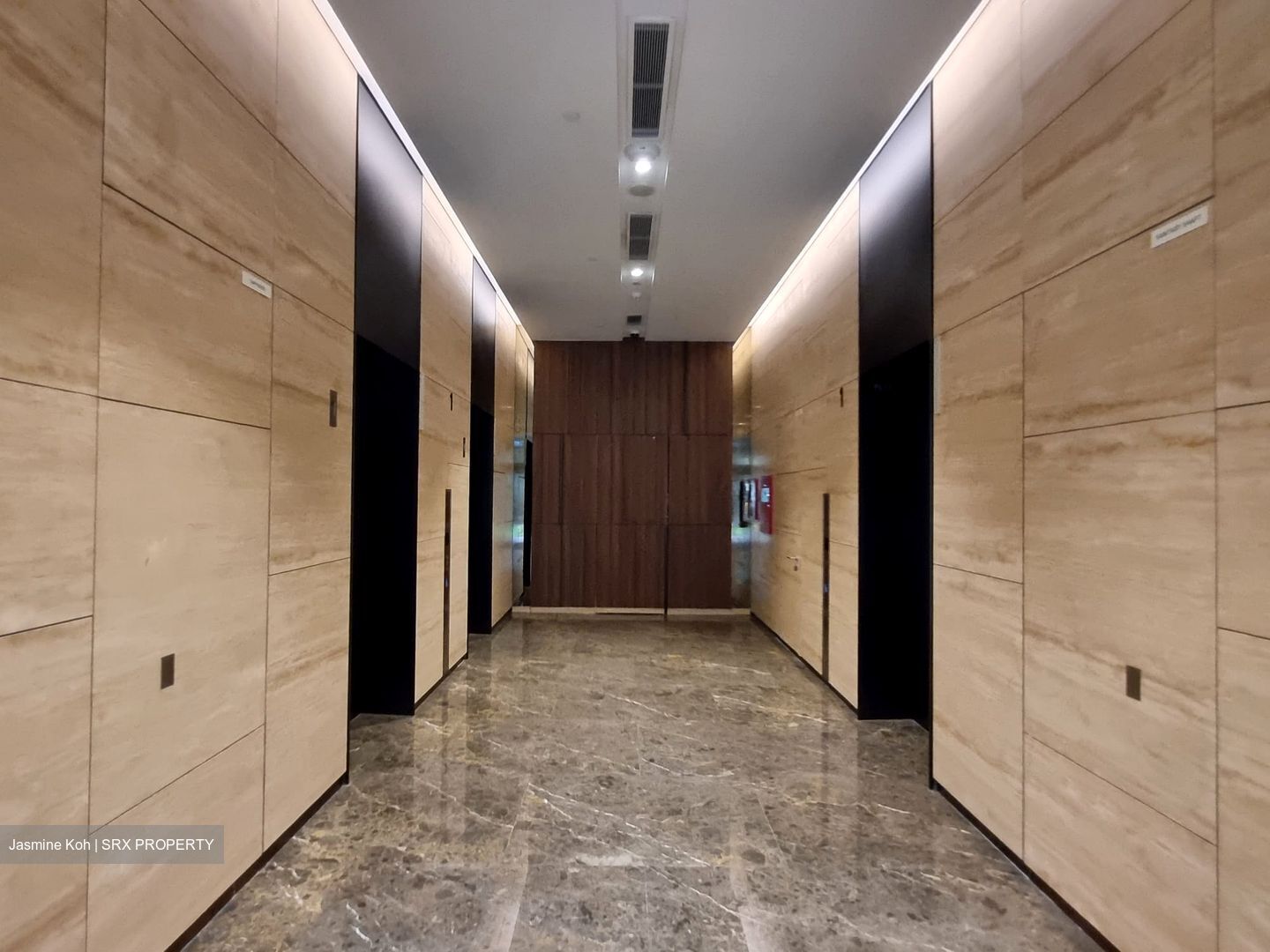 Woods Square (D25), Office #449037611